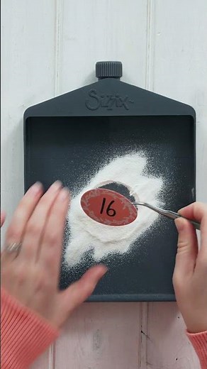 DIY Birthday Badge with Sizzix Sidekick