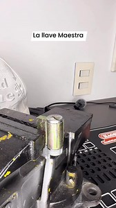 344K views · 1.4K reactions | Llave maestra al descubierto (uso legal y seguro ….. Open master key (legal and safe use ..... | Cerrajeros Master Locks | Facebook