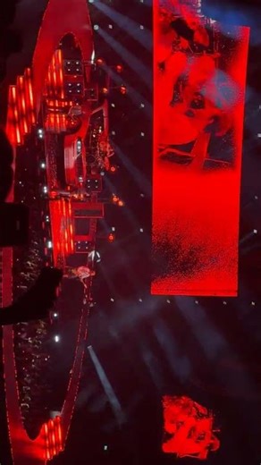 5sos voodoo doll live manchester