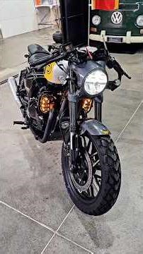 Oficina C1 Círculo 1, lavagem de moto, manutenção, customização e lounge com bar. Em Sampa!