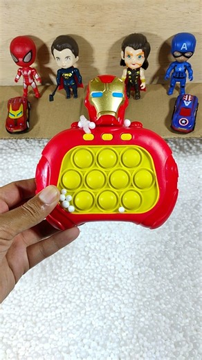 mainan Pop it Ironman