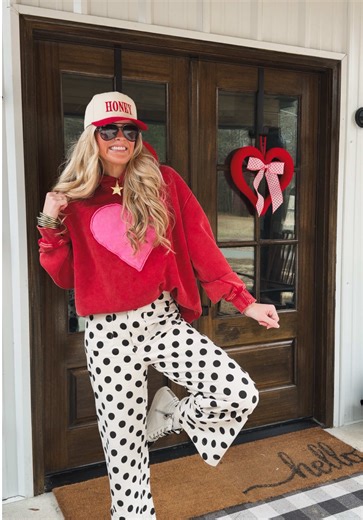 Outfit of the day❤️💘🩷 Last time I’ll post about this cutie acid wash heart hoodie! Maybe ;-) This one is acid washed and embroidered! #tiktokshopcreatorpicks #FAIABLE #valentinesdayoutfit #polkadotoutfit #winterootd @Faiable Fashion