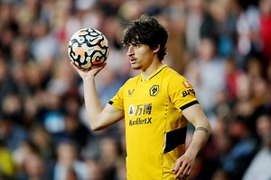 U23s star Bueno is surely becoming very hard for Lage to ignore