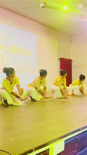 මුලටියන සභා වේදිකාව වැඩ කළ අපි 💃🧚 🌟 ඔබේ ජීවිතයේ සුවිශේෂී අවස්ථාවන් වඩාත් වර්ණවත් හා අභිමානවත් කර ගැනීමට, පළපුරුදු සහ දක්ෂ නර්තන ශිල්පීන්ගේ සේවය දැන් එකම වහලක් යටින්! 🫶🏻RW DANCING ACADEMY RASHAMA WEERASINGHE වෙතින් අප ඔබට ලබාදෙන සේවාවන් 🔴 විවාහ මංගල උත්සව සඳහා *උත්සවයට මනෝහරත්වයක් එක් කරන ජයමංගල ගාථා සහ පිළිගැනීමේ නර්තන. * මනාලිය, මනාලයා සහ යහළු යෙහෙළියන් සඳහා විශේෂ මංගල නර්තන පුහුණු කිරීම් (Wedding Dance Choreography). 🔴 නර්තන කණ්ඩායම් සැපයීම * ඕනෑම උත්සව අවස්ථාවක් සඳහා දක්ෂ නර්තන කණ්ඩායම