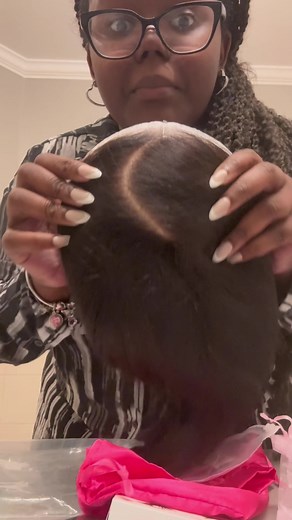 Yall want a part 2 of when I do the install? #Teslahair ate this up! Hair is soft , smells good and a true glueless!! #gluelesswigs #gluelessbobwig #beginnerwig