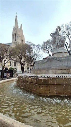 Fontaine des Danaides, square Stalingrade, Marseille