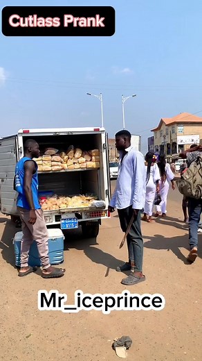 Sorry brother 🤣🤣 #mr_iceprince #franzkid #prank #pranks #foryou #comedy #explore #prankvideo #prankster #pranking #pranked #comedyvideo #naijacomedies #naijacomedyskit #foryoupage #ghanatiktok🇬🇭 #naijatiktok #goviral #makemefamous #makemeviral