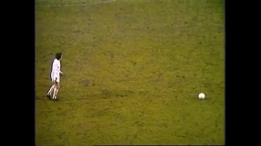 ↩ On This Day • 1972 The first leg of the first all-English European final saw Spurs travel to Molineux to play Wolverhampton Wanderers. Two goals from Martin Chivers - a header from a free-kick and a stunning 30 yard shot after beating a couple of players - gave Spurs a handy away win to take back to White Hart Lane. #SpursUpdates #OnThisDay #THFC | Spurs Updates