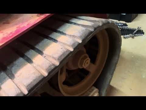 Removing Hydraulic Drive Hose on Toro Dingo TX1000