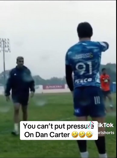 Unstoppable Dan Carter: Rugby Highlights and Skills