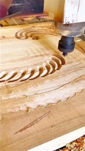 CNC Wood Router: Automated Carving of Intricate Decorative Patterns