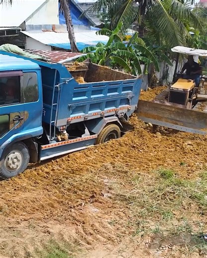 8.4K views · 95 reactions | From Waste to Worksite: Dozer Power Transforms the Landfill in Real Time! #satisfying #dumping #rescue #bulldozer | Handy Welder | Facebook