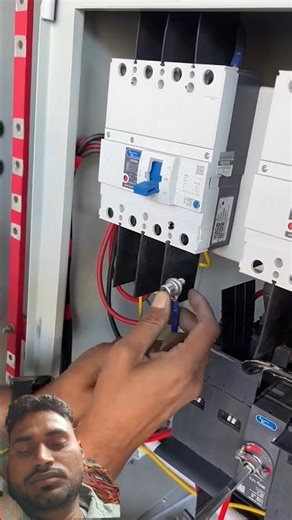 MCCB Wiring: The ULTIMATE Guide (Don't Screw This Up! 👉 mccb circuit breaker installation #short