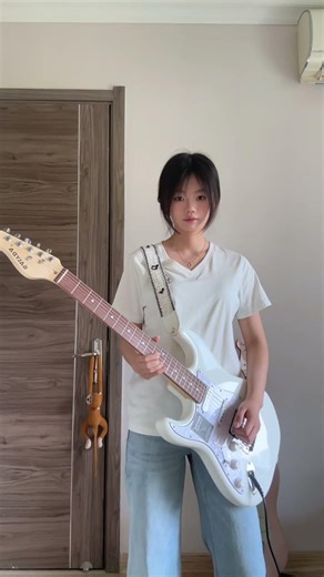 GALYDA Pearl White Electric Guitar – A Stunning Look & Feel