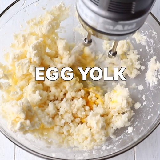 Easy Cream Cheese Spritz Cookies Recipe – made with a cookie press, soft, buttery, sweet and delicious! Very easy to make with minimal effort, perfect for the holidays or a party! >> https://cookinglsl.com/easy-cream-cheese-spritz-cookies-recipe/ | Cooking LSL - Simple And Inspiring Easy To Make Healthy Recipes