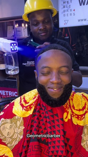 Geometric Barber Corte Cabelo Com 2 Risco | Martin Safari, Lagos & More