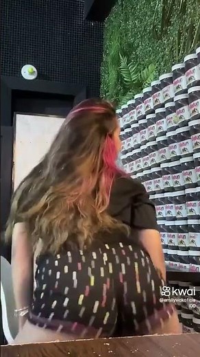 Emily vick rebolando