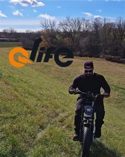 Hitting 28 MPH on the Qlife Spark! ⚡ The Ultimate Moped-Style E-Bike