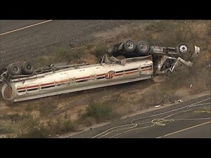 I-10 shut down near Tonopah after two commercial trucks collide near Tonopah