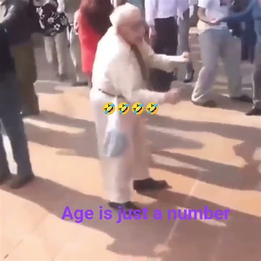 Old Man Dancing Madly in the Street | Unexpected Funny Dance Moves #dancing #socialdance