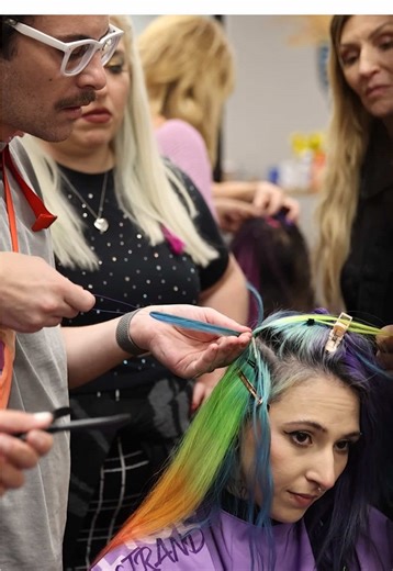 Getting a little crazy with this custom colored piece by the talented and beautiful @Sahily // Lakeland Hairstylist 😍 #hairextensions #extensionspecialist #extensiontraining