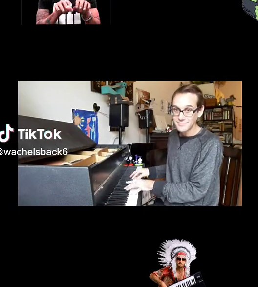 #piano #pianoman #loveit #music #mrna #jabdontwork #funnysong #funnyman #haha #ohyeah #xmasiscomingomg #singalong #tiktokfyp #fypforyou