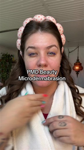 This PMD microdermabrasion pen is really easy to use as a beginner to skincare devices @PMD Beauty #pmdbeauty #microdermabrasionathome #skincaredevice #matureskincare #refreshedlook
