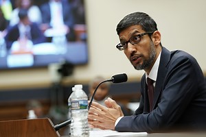 Google CEO Says No Plan to ‘Launch’ Censored Search Engine in China