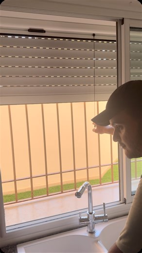 Moustiquaire avec ralentisseur 😍 | Moustiquaire & isolation