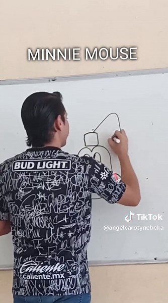 Dibujo de Minnie Mouse: Tutorial Fácil y Divertido