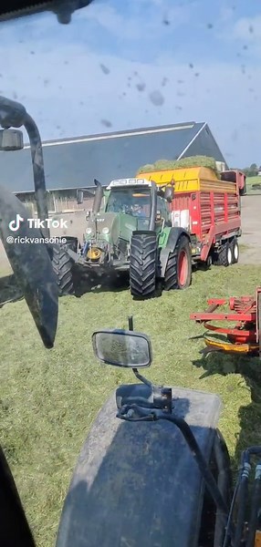 Farm Scene: Unloading Hay with Fendt 4150 Vario Tractor