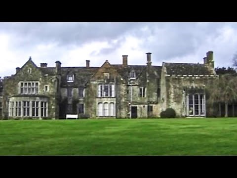 Ghostly Trails: Haunted Great Britain