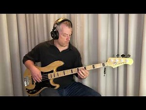 DENNIS EDWARDS (feat. Siedah Garrett) - Don't Look Any Further - Bass cover