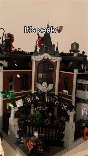 What a set 😍 - can’t wait to display all my Superhero Modular’s together #lego #fyp #nerd #money #legotok