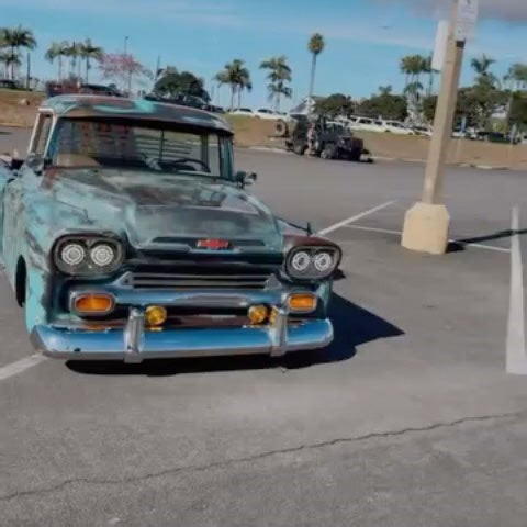 Jose Velasco on Instagram: "1959 Chevy Apache Big window fleetside Built 383 stroker 700r4 Air ride w/AVS manifold Digital intellitronix gauges 9inch rear 59 foxcraft cruiser skirts Custom interior 619-578-4273 #c10sales @pepes.tacoss"