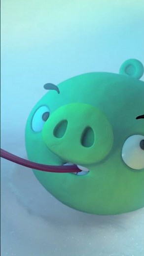 Piggy wants to taste snow? ☃️