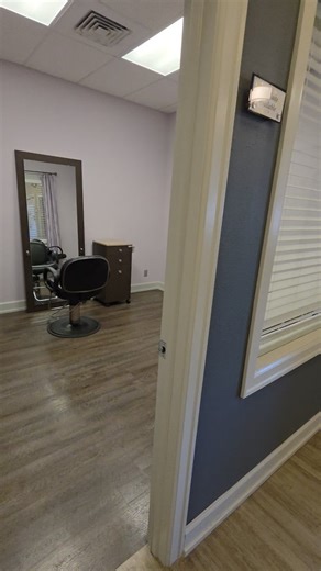 Two suites. Side by side. ✨ Perfect for best friends or coworkers ready to step into salon ownership—together. Enjoy the freedom of fully customizable suites, designed to reflect your brand, your vision, your success. ✨ Move-In Special: First 4 weeks at $199/week PLUS 4 weeks FREE (one free week each quarter) 📲 Call or text 314-745-1349 to book your private tour. | Salons by JC Town & Country, MO