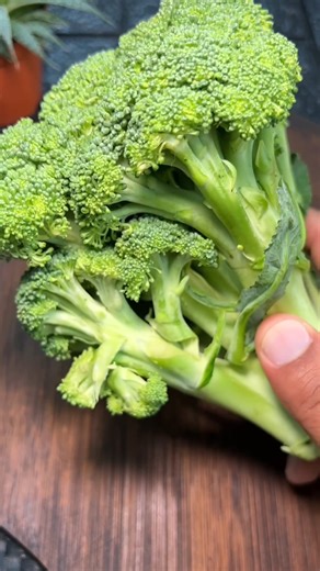 Colócale hojas de espinaca el brócolis. | Remedios recetas y más