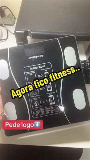 Balança inteligente com app para acompanhar a bioimpedância direto no celular, controle remoto para mais praticidade e acompanhamento simples da evolução no dia a dia. #balancainteligente #biopedancia #controledepesos #tecnologiaemcasa #tiktokshop