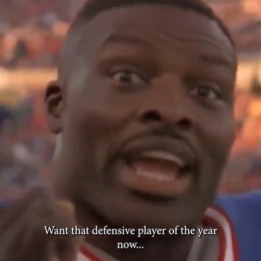 Happy birthday to the NFL’s all-time sack leader Bruce Smith! ⭐️ 1st overall pick in 1985 #NFLDraft ⭐️ 2x Defensive Player of the Year ⭐️ 200 career sacks ⭐️ #PFHOF Class of 2009 (🎥 @bills) | CBS Sports HQ