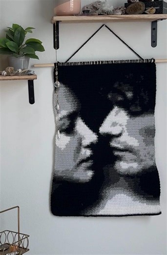Outlander Portrait Crochet Tapestry - Etsy