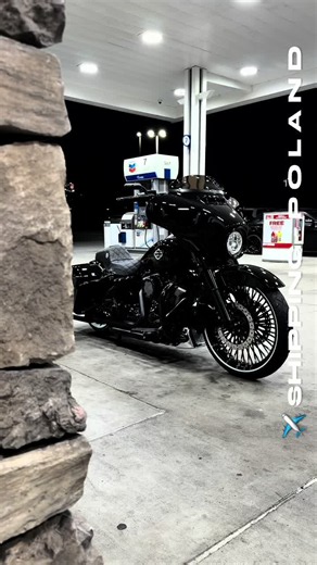 🙏 @pezetofficial (Thank You Brotha) ✈️ Ready To Go Home 📍Poland 🏍️ Street Glide Harley Davidson Motorcycles 🛜 Long Beach Baggers .com ☎️ 562-449-7199 text or call