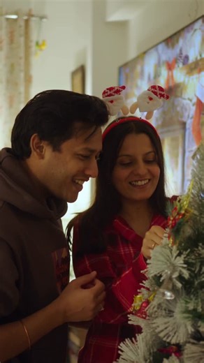 Humans of Cinema | Harshit Bansal on Instagram: "Movie Nights are not always as simple as you want them to be. Scenes from Christmas Movie Night at our home on our SONY BRAVIA 5 @sonyindiaofficial ."