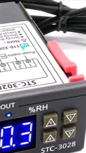 Temperature and humidity controller for home incubator STC3028