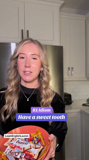 17K views · 698 reactions |  “Have a sweet tooth” = to really like sweet foods like chocolate, cake, or candy!  Examples: • “I definitely have a sweet tooth — I can’t say no to dessert.” • “She’s got such a sweet tooth, she eats chocolate every night.” • “If you have a sweet tooth, this bakery is heaven!” ✨ CEFR Level: B1 #idiomas #learnenglish #IELTS #english | Learn English Lauren | Facebook