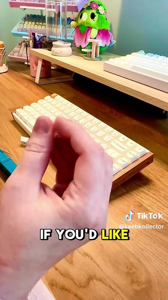 Discover the Unique Keychron K2H E Keyboard