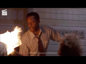 La Nuit des Morts-Vivants : La pompe à essence CLIP HD