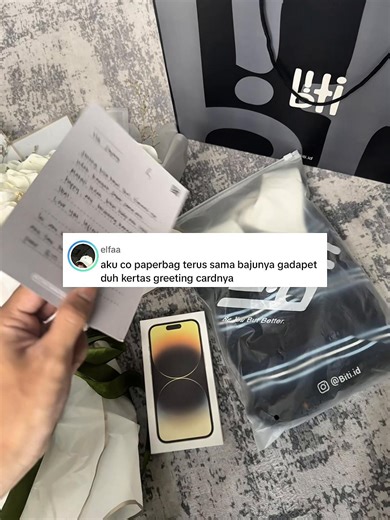 Stylish Clean Outfit Ideas with Paperbag Pants