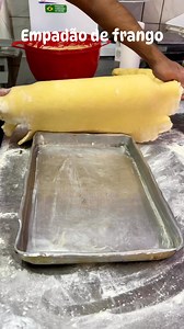 5.2M views · 111K reactions | Empadão de frango 2kg de trigo, 1200 kg de margarina. 300 ml de leite líquido, 20 g de sal, 20 g de caldo de galinha e 2 ovos #food #bolo #empadao #receitafacil #massas | Chef Derval | Facebook