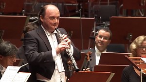 52K views · 4.3K reactions | Vor 230 Jahren, am 5. Dezember 1791, starb Wolfgang Amadeus Mozart in Wien. Sein Oboenkonzert ist nur eines von zahllosen Meisterwerken, die Sie in unserem YouTube-Channel werbefrei und kostenlos in bester Qualität genießen können. Der Solist in unserer 2016 entstandenen Aufnahme unter Andrés Orozco-Estrada ist François Leleux, mit dem uns eine intensive künstlerische Zusammenarbeit verbindet. | hr-Sinfonieorchester - Frankfurt Radio Symphony | Facebook